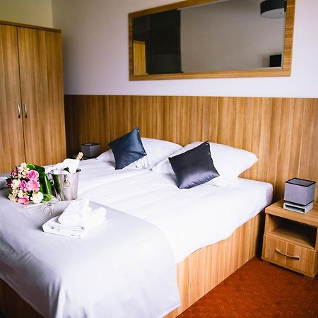 Hotel Turkovia トゥレク エクステリア 写真